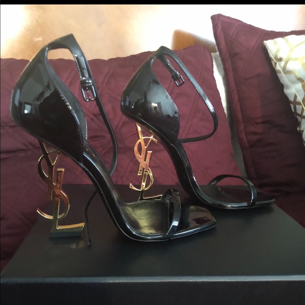 Yves Saint Laurent Heels